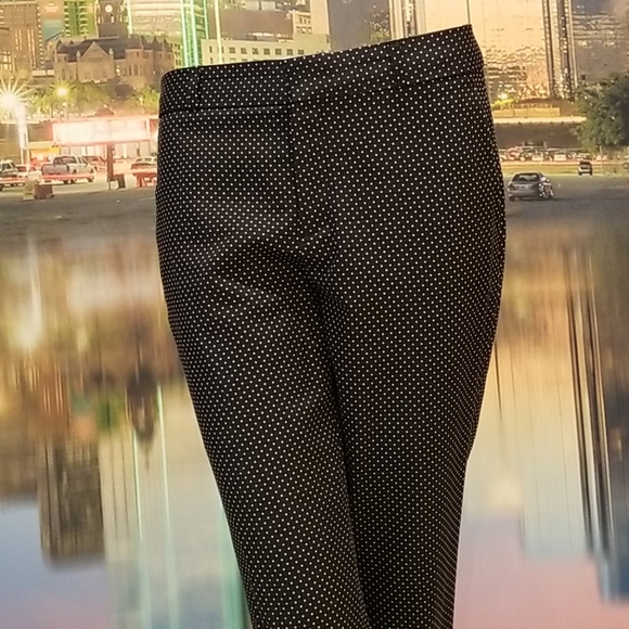 Worn Once- BR Black & White Dot Pants!🍓🍓 - Picture 2 of 10